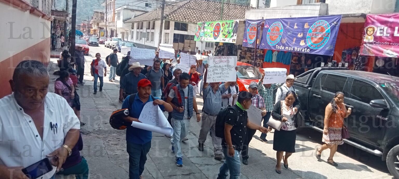 ZONGOLICA EN EL OLVIDO