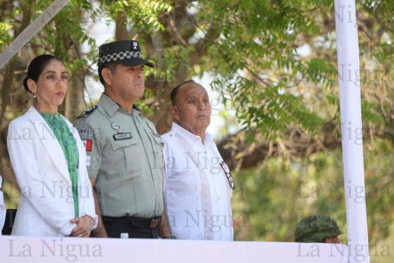 Asiste Alcalde Ventura Demuner Torres a festejos de Camarón de Tejeda