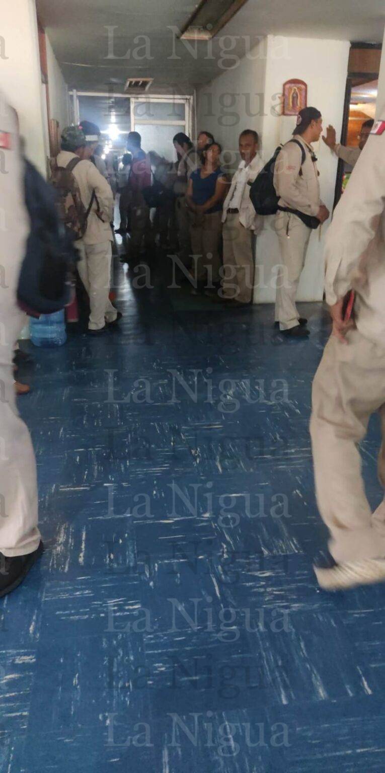 Protestan trabajadores petroleros por malas condiciones de trabajo en Las Choapas