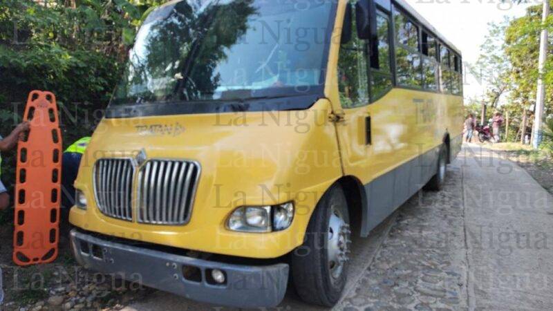 Autobús de Tratan que atropelló a “abuelito”, sin placas, ni seguro; impunidad y corrupción en Transporte público