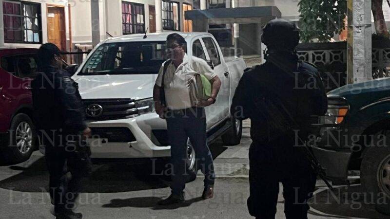 Elementos de Transporte Público extorsionan a transportista con 16 mil pesos