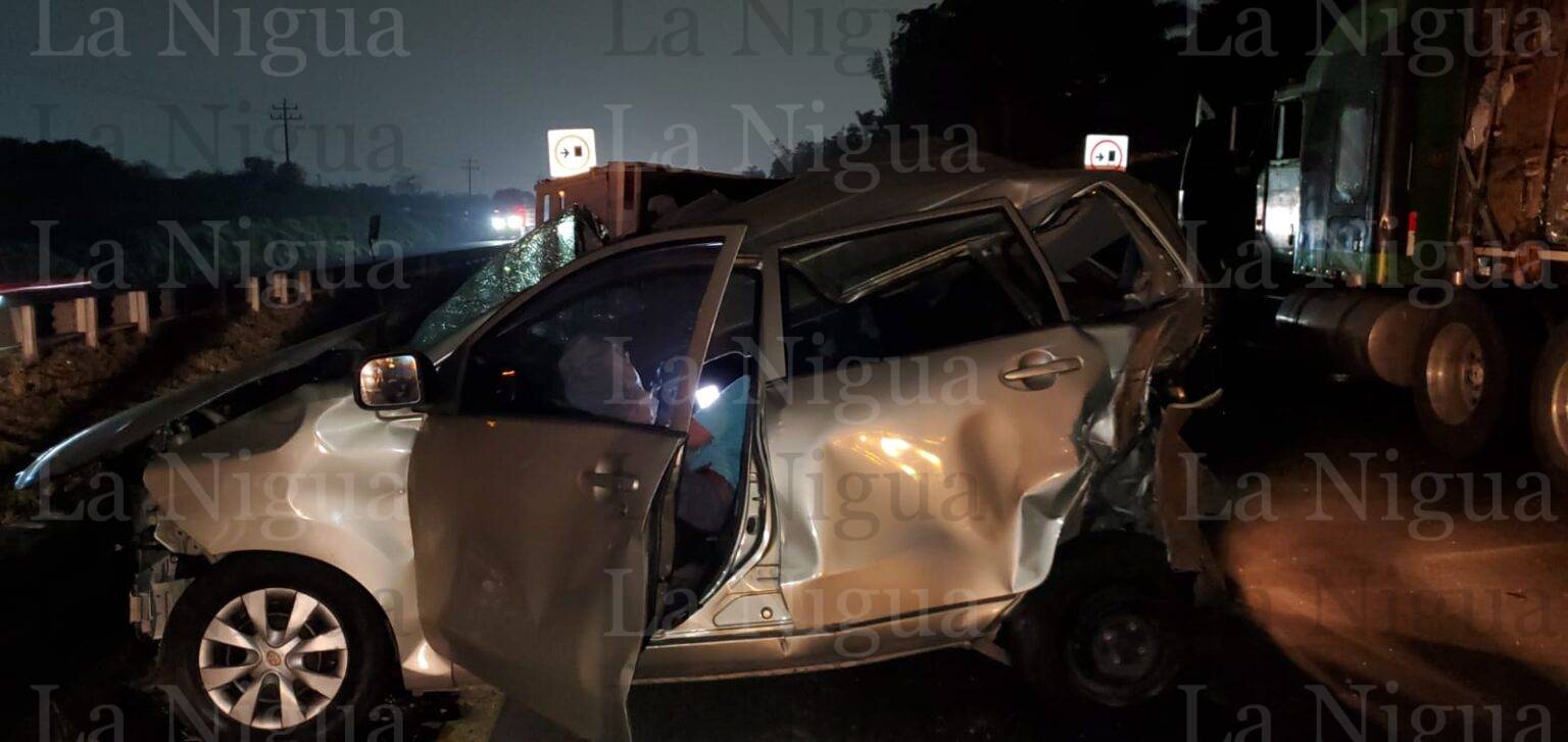 BRUTAL CHOQUE EN SUMIDERO