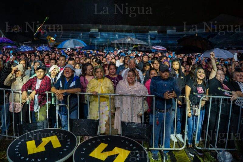 Un éxito presentación de Junior Klan en feria Renace la Alegría