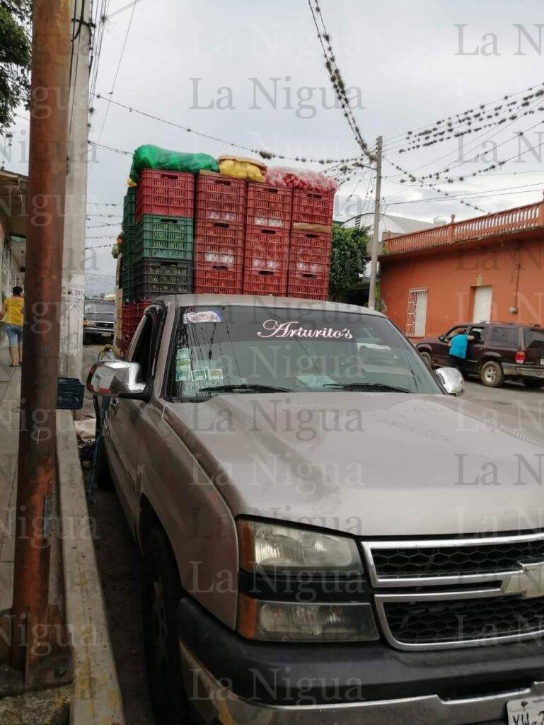 Roban camioneta en Paso del Macho, pueblo sin ley