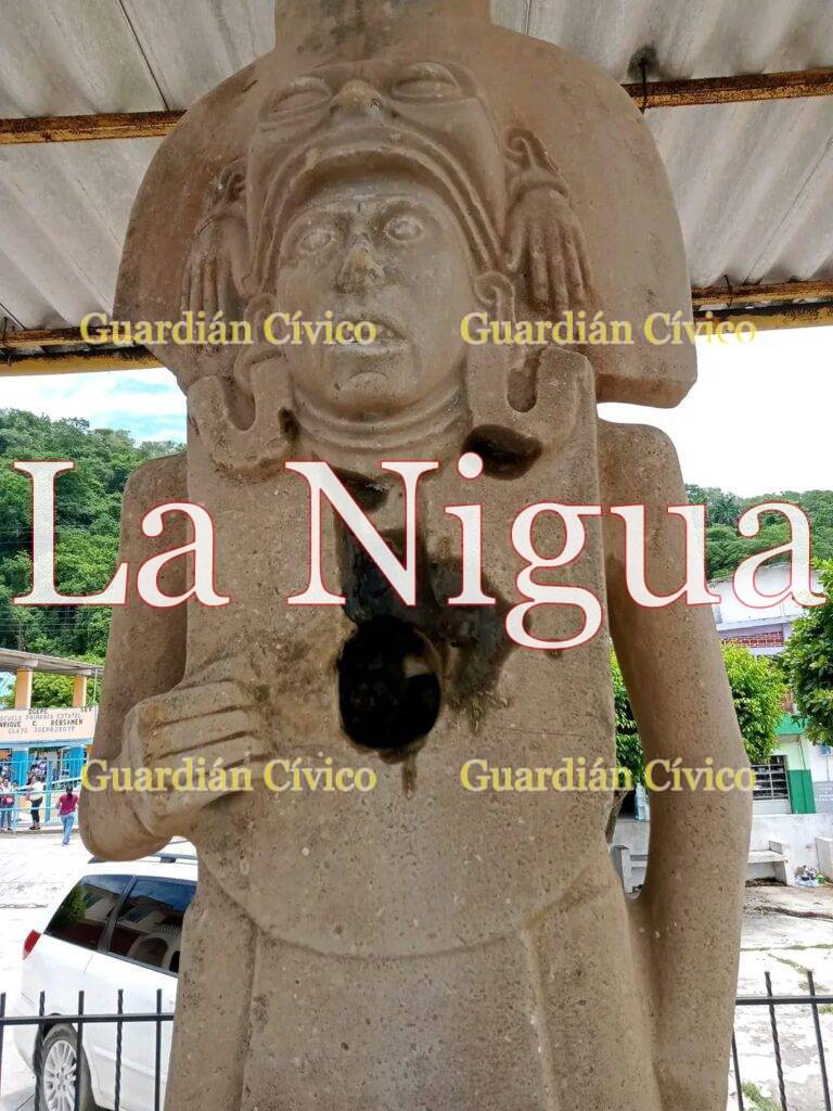 VAPULEAN ÍDOLO DE AMATLÁN