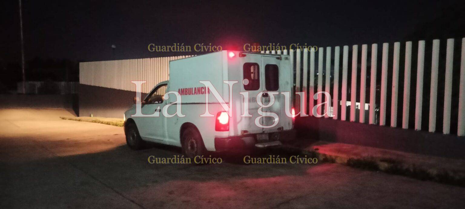 Ingresa al hospital de Las Choapas, joven motociclistas que sufrió accidente en el Cerro de Nanchital