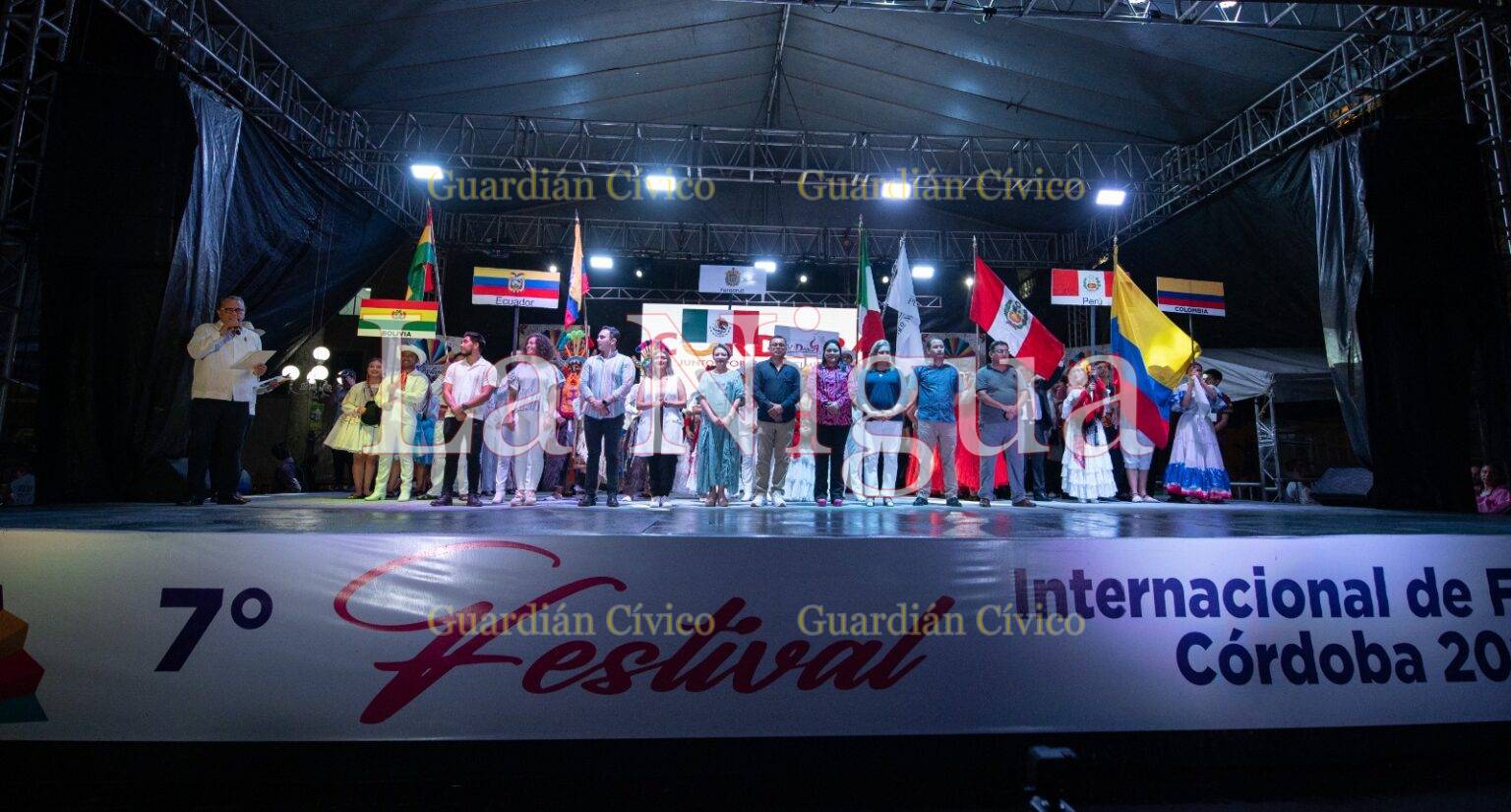 Inauguran 7° Festival Internacional del Folklore en Córdoba