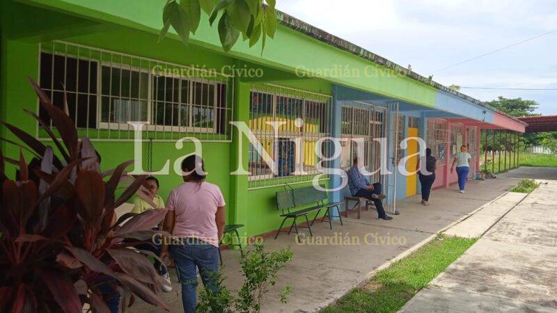 PIDEN REMOCIÓN DE DOCENTE DEL CAM 37