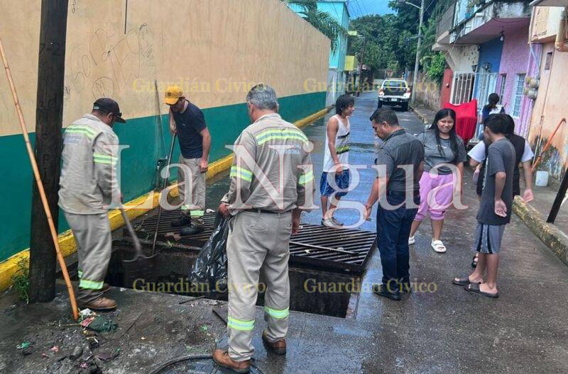 Desazolva Hidrositema alcantarillas para evitar taponamientos por lluvias