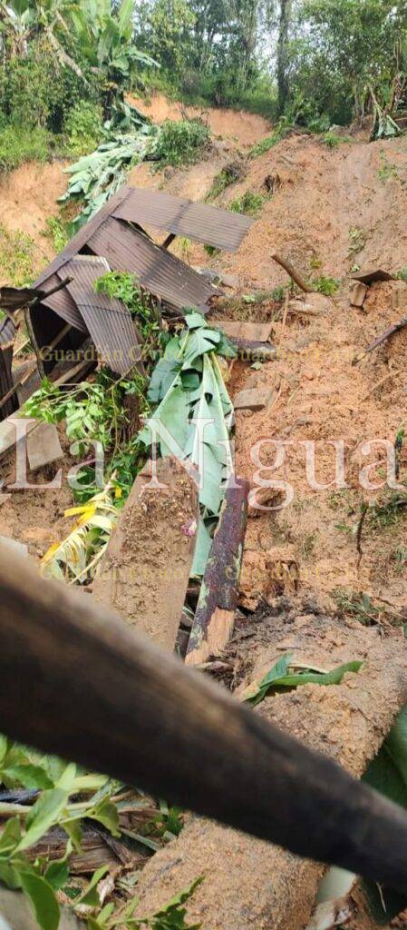 Piden apoyo para vecino de Tequila que perdió todo en deslave