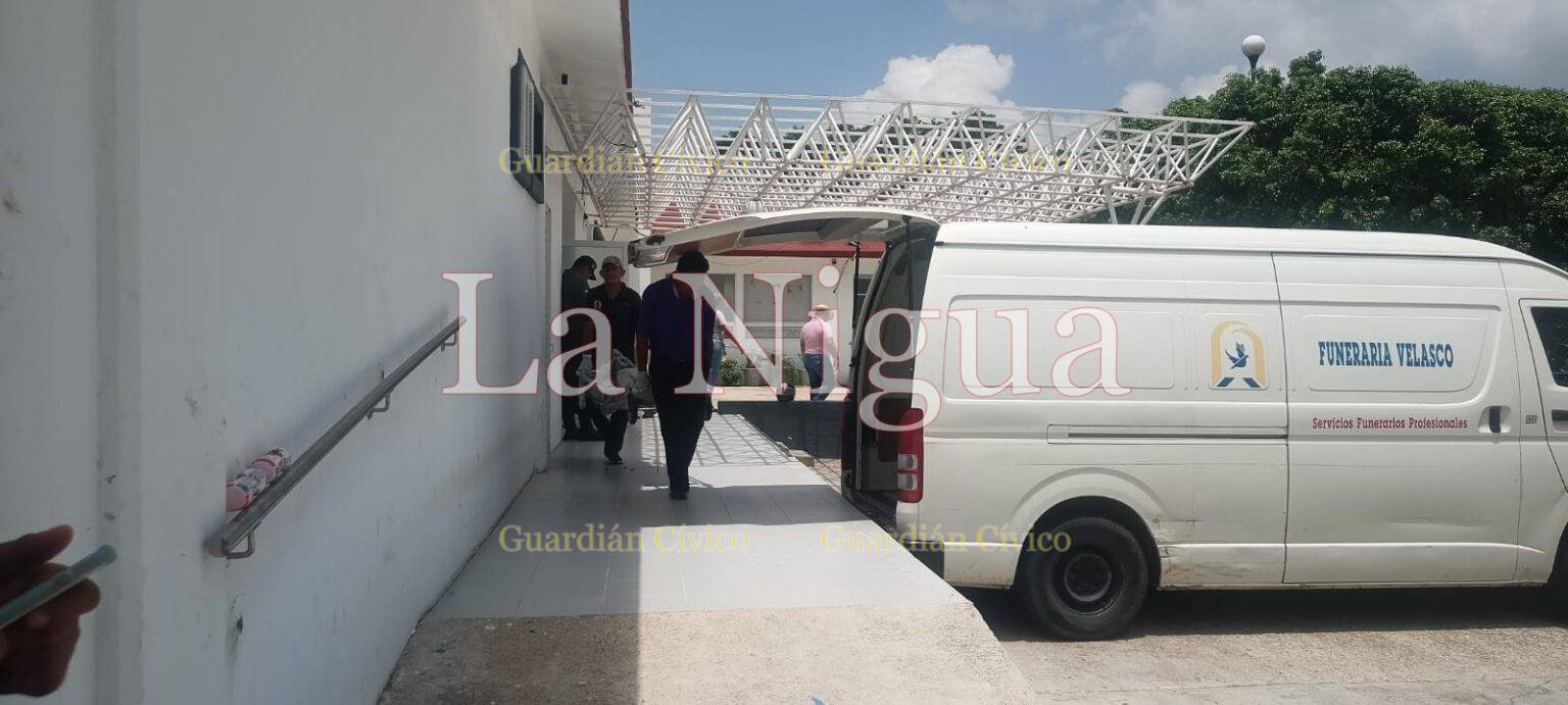 Muere mujer en hospital de Las Choapas luego de sufrir accidente de motocicleta.