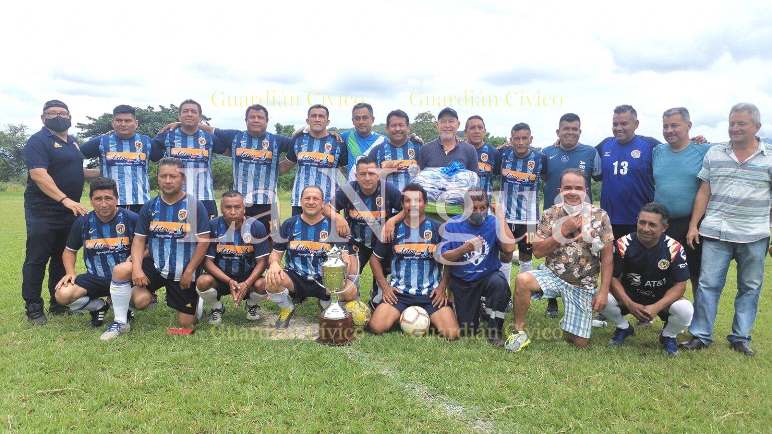 Astros contra Halcones, final del futbol masters