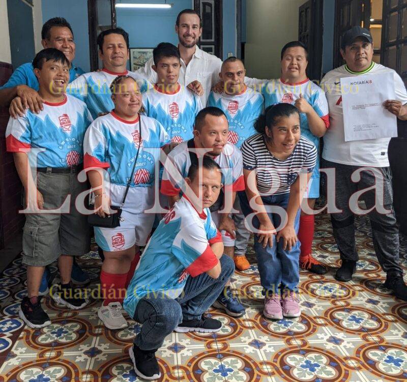 Brillaron los Gallos de Córdoba Fútbol Down