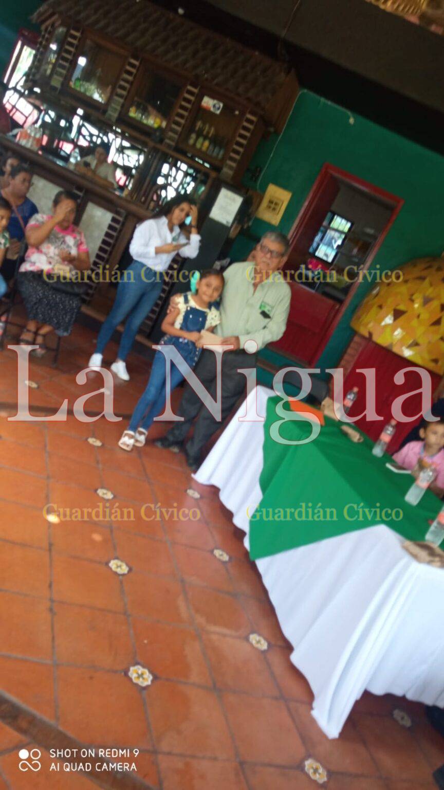 Entregan Becas CNPR a hijos de productores cañeros