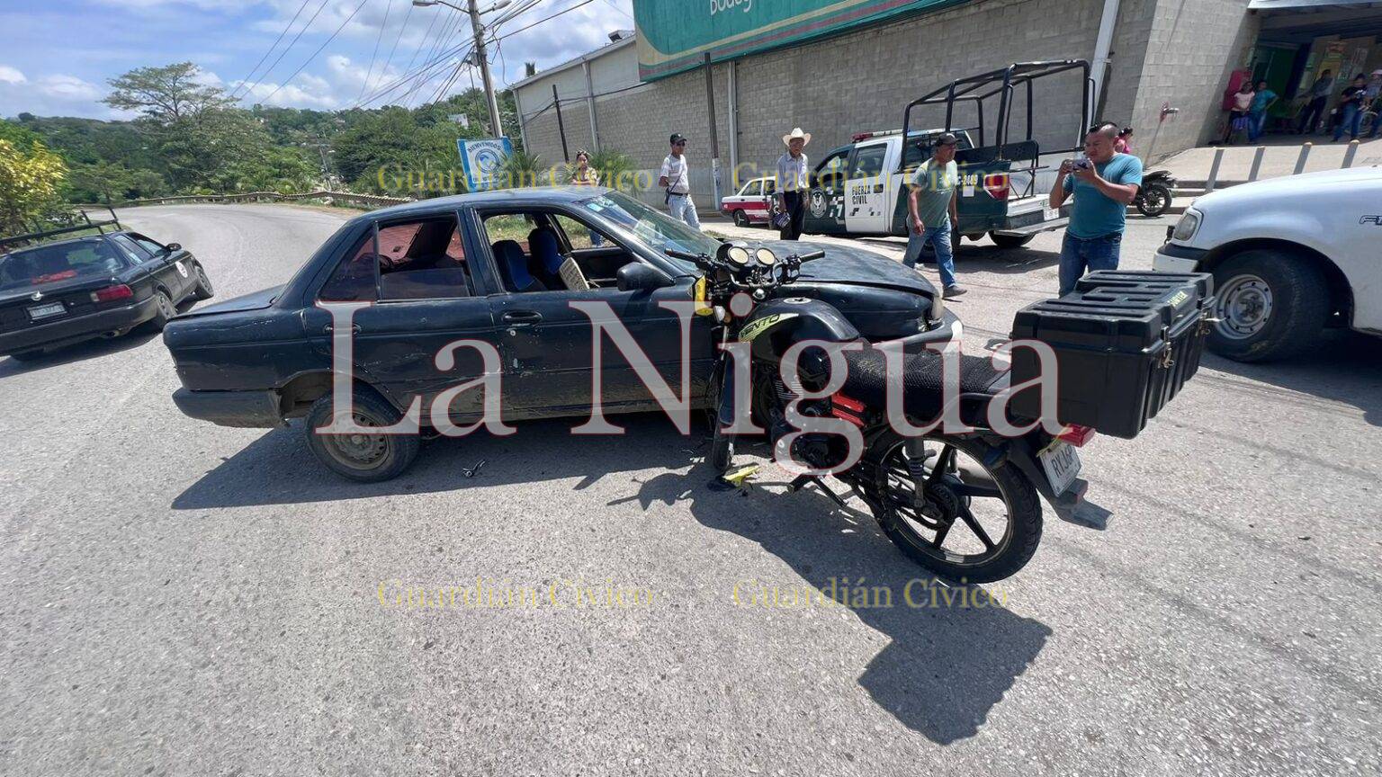 Motociclista resulta lesionado en choque