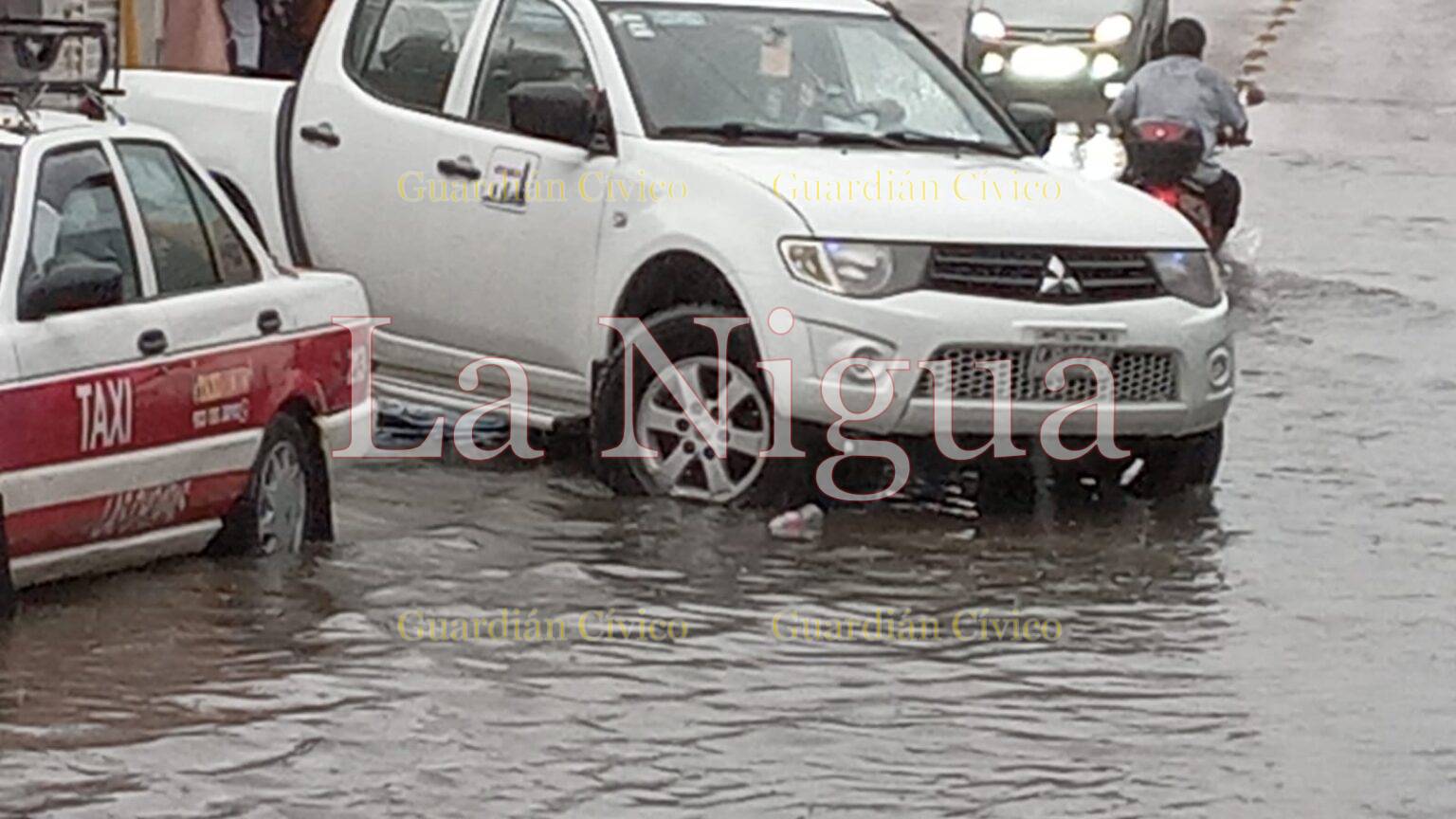 Lluvias provocan encharcamientos en Las Choapas