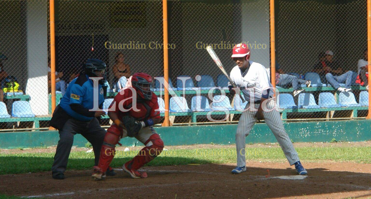 Grupo Garrido ante Yankees de Córdoba en el Salomé