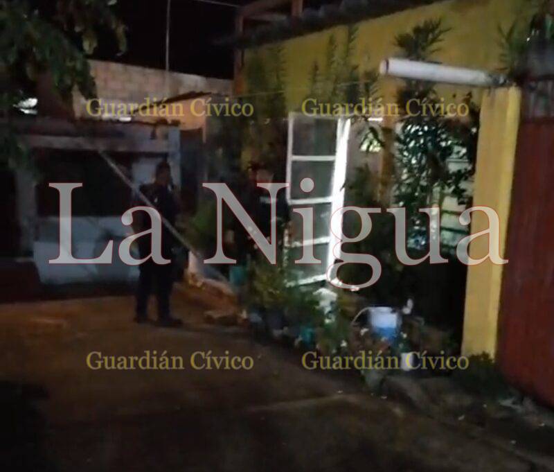 Masculino escapa por la puerta falsa en Las Choapas