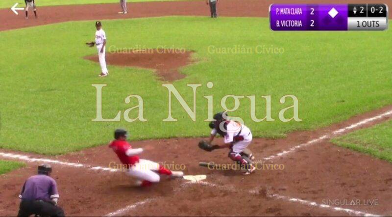 En seis entradas, Mata Clara 5-4 ante Bar Victoria; llegó el diluvio