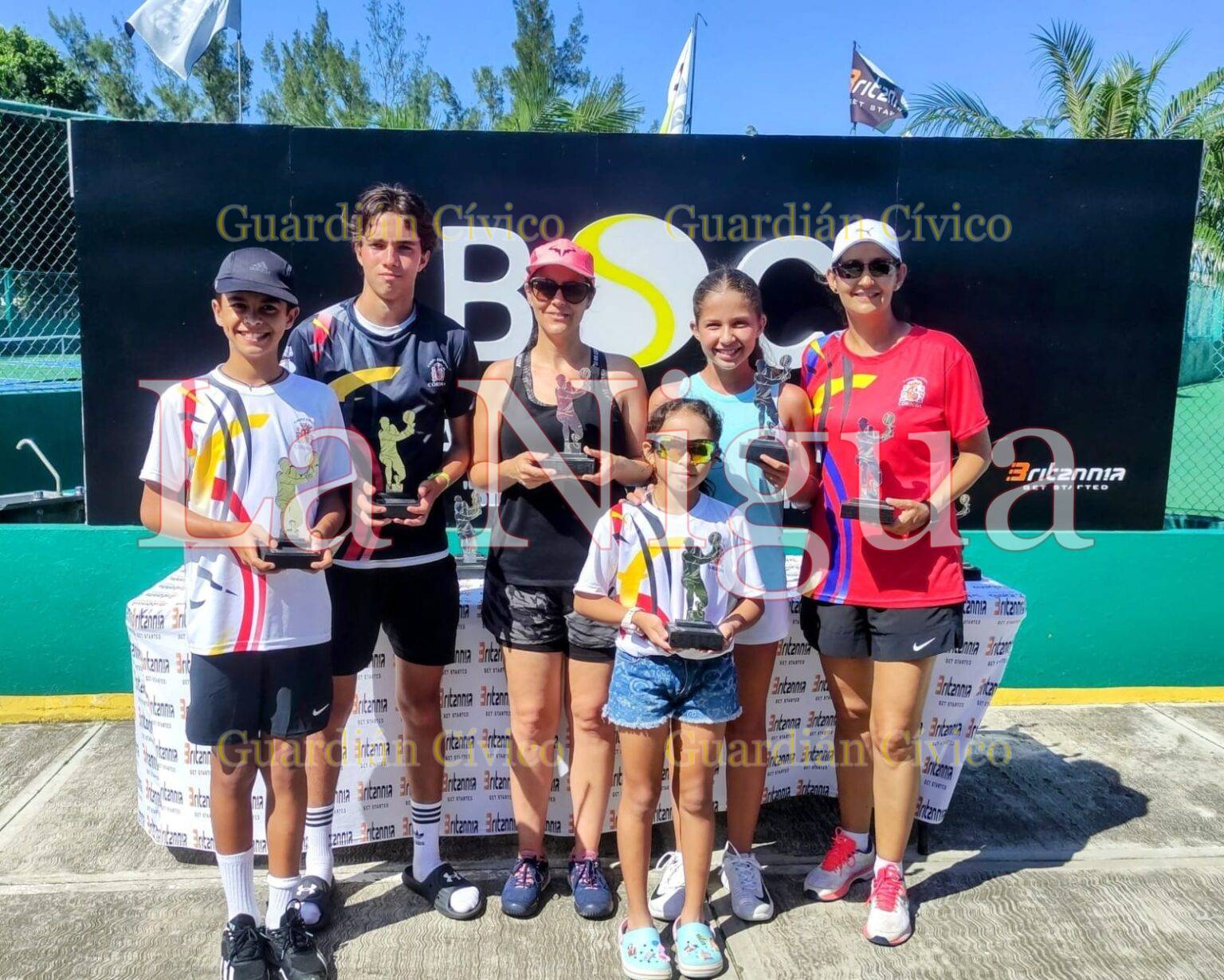 Listo el tenis Grado uno en el Casino Español