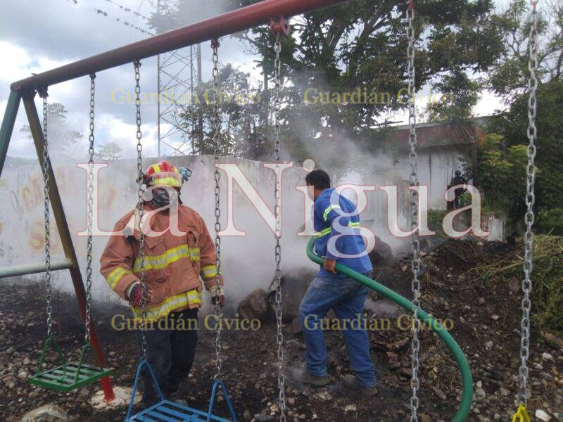 Se sale de control quema de basura