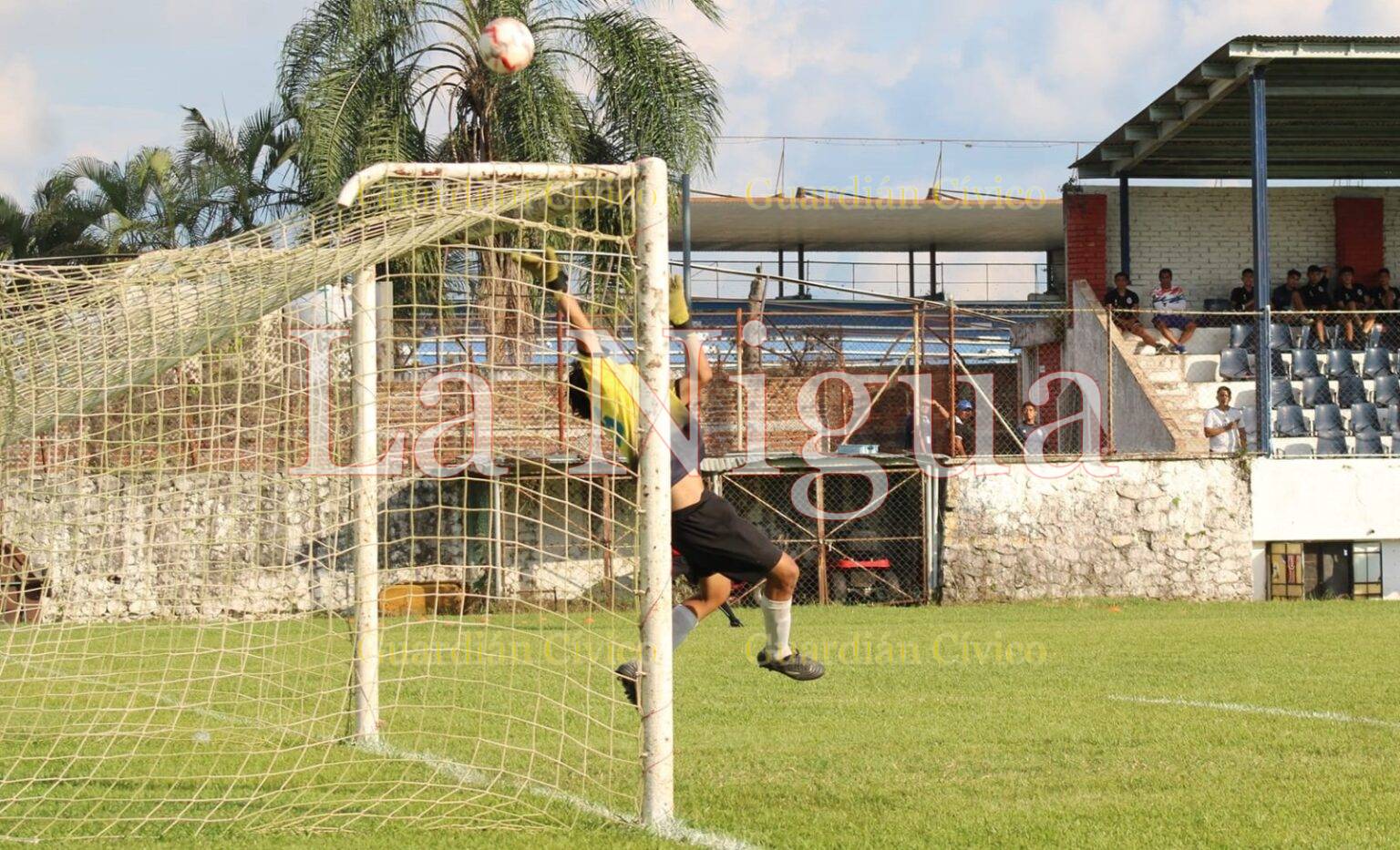 Caballeros por tres puntos de visita a F.C. Los Ángeles