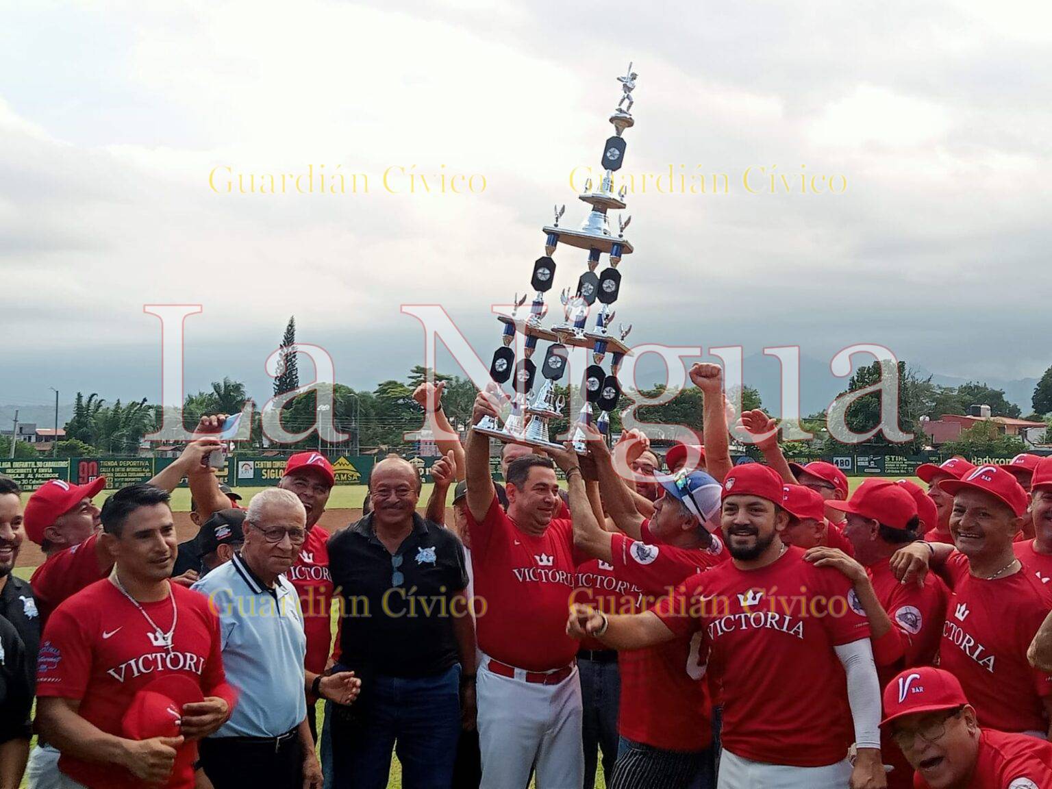 Bar Victoria, campeón, apaleó a Mata Clara 11-5