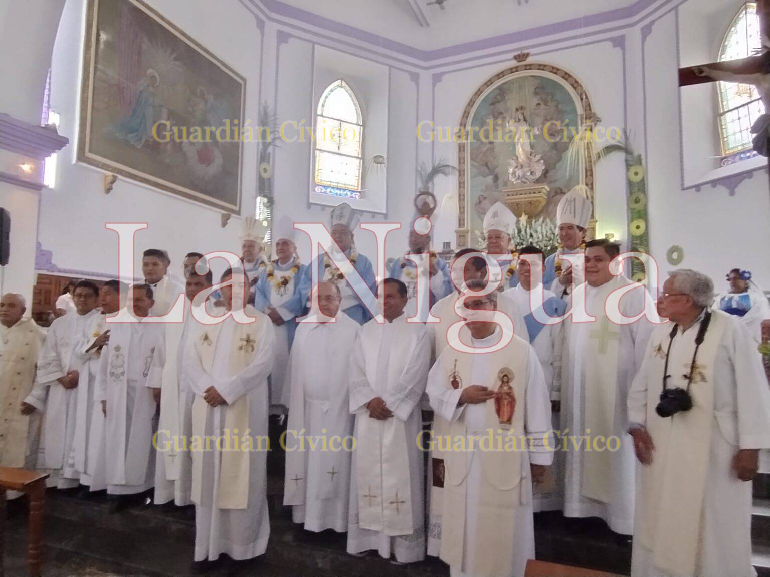 Recibió, la feligresía católica a la generación de Obispos 2004 en Papantla.