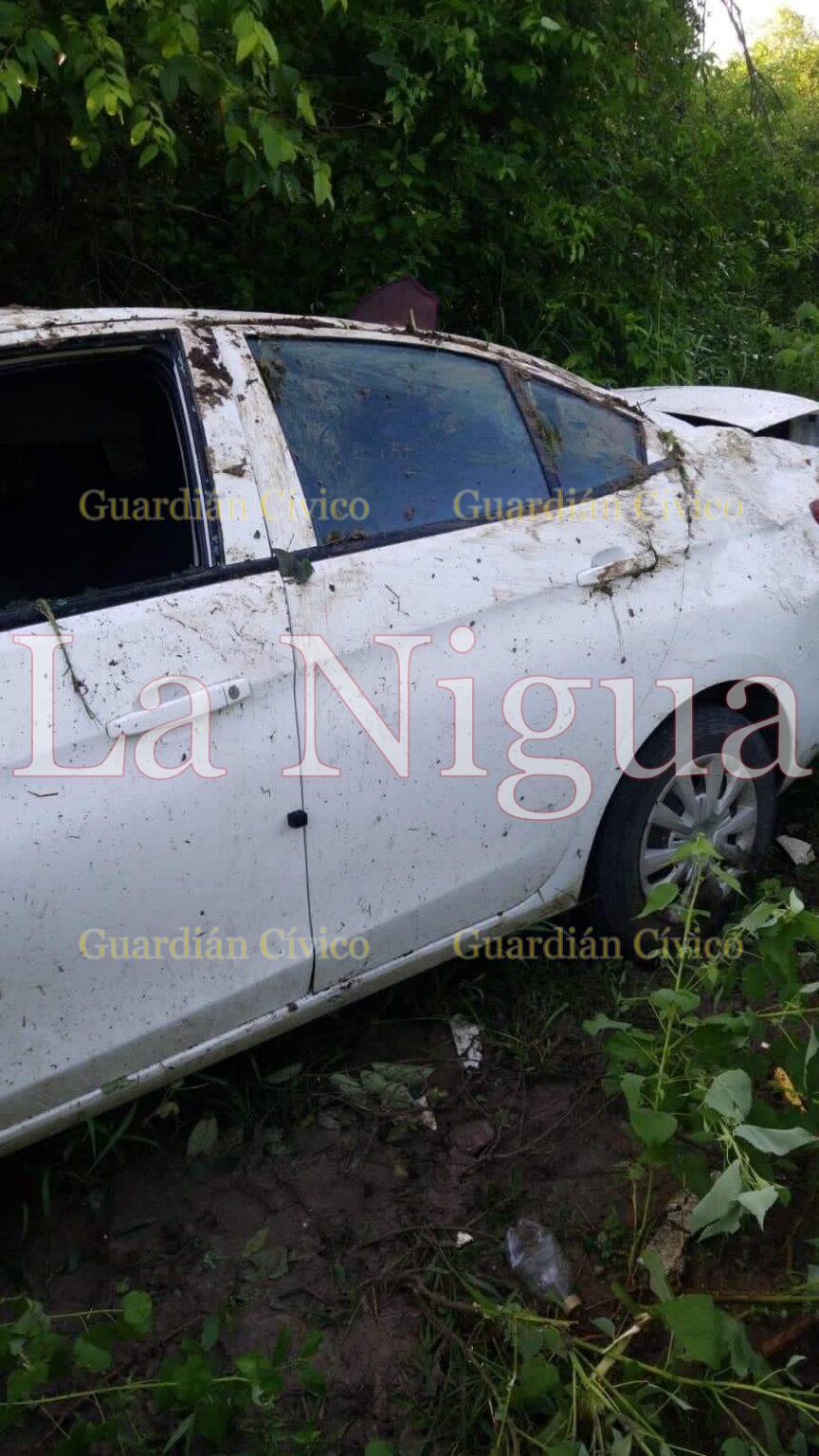 Joven resulta lesionado tras aparatosa volcadura