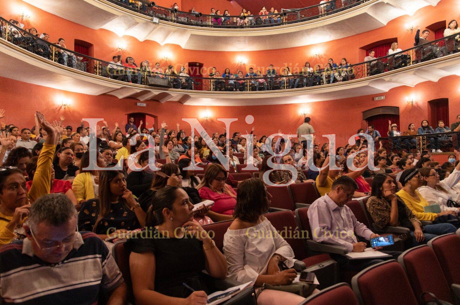 Capacitan a docentes en acoso escolar y maltrato infantil
