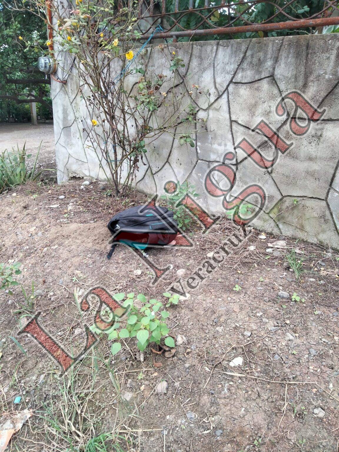 Localizan preventivos papantecos, una mochila con droga