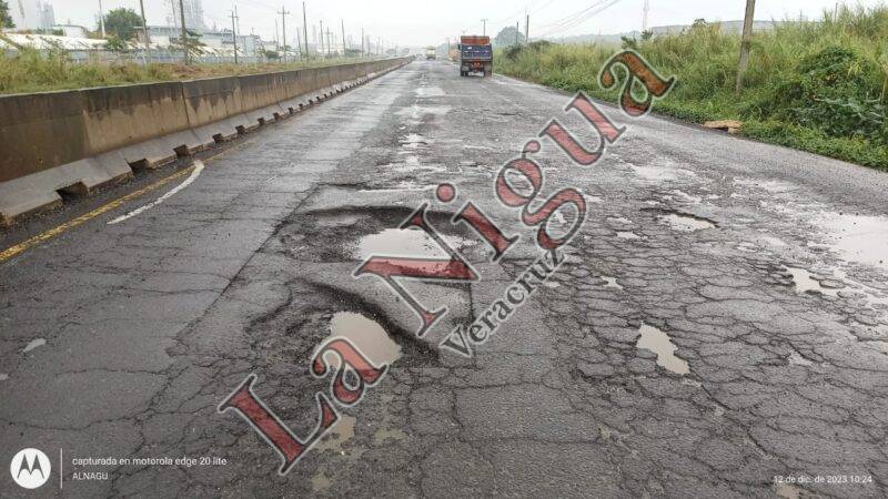 Frentes Fríos han causado estragos en la carretera federal Coatzacoalcos-Villahermosa
