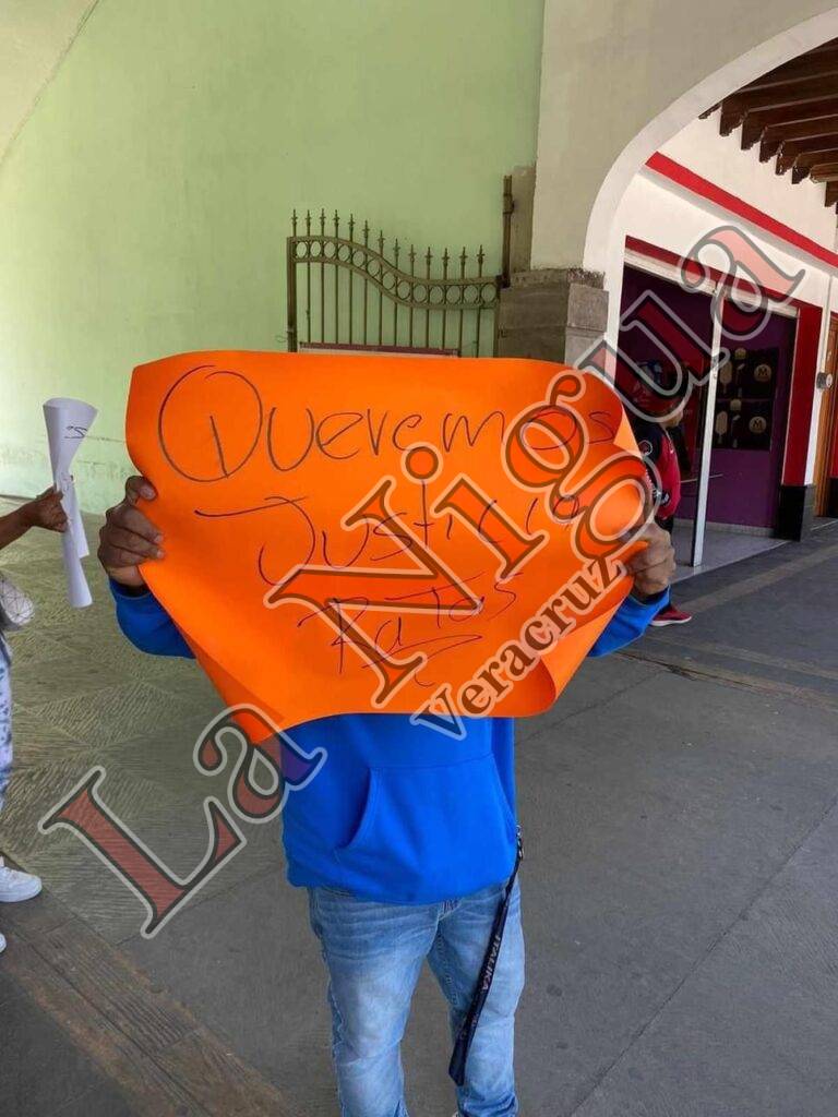 Con una protesta en Palacio Municipal de Maltrata exigen justicia por abuelitas atropelladas