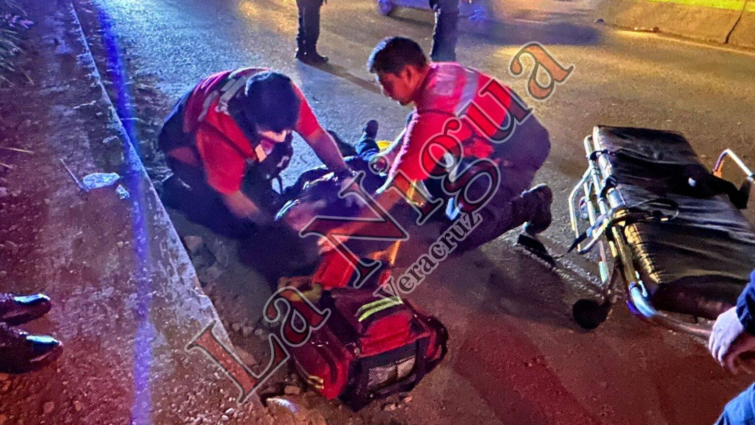 BUSCAN A FAMILIARES DE HOMBRE HALLADO TIRADO EN EL MIRADOR