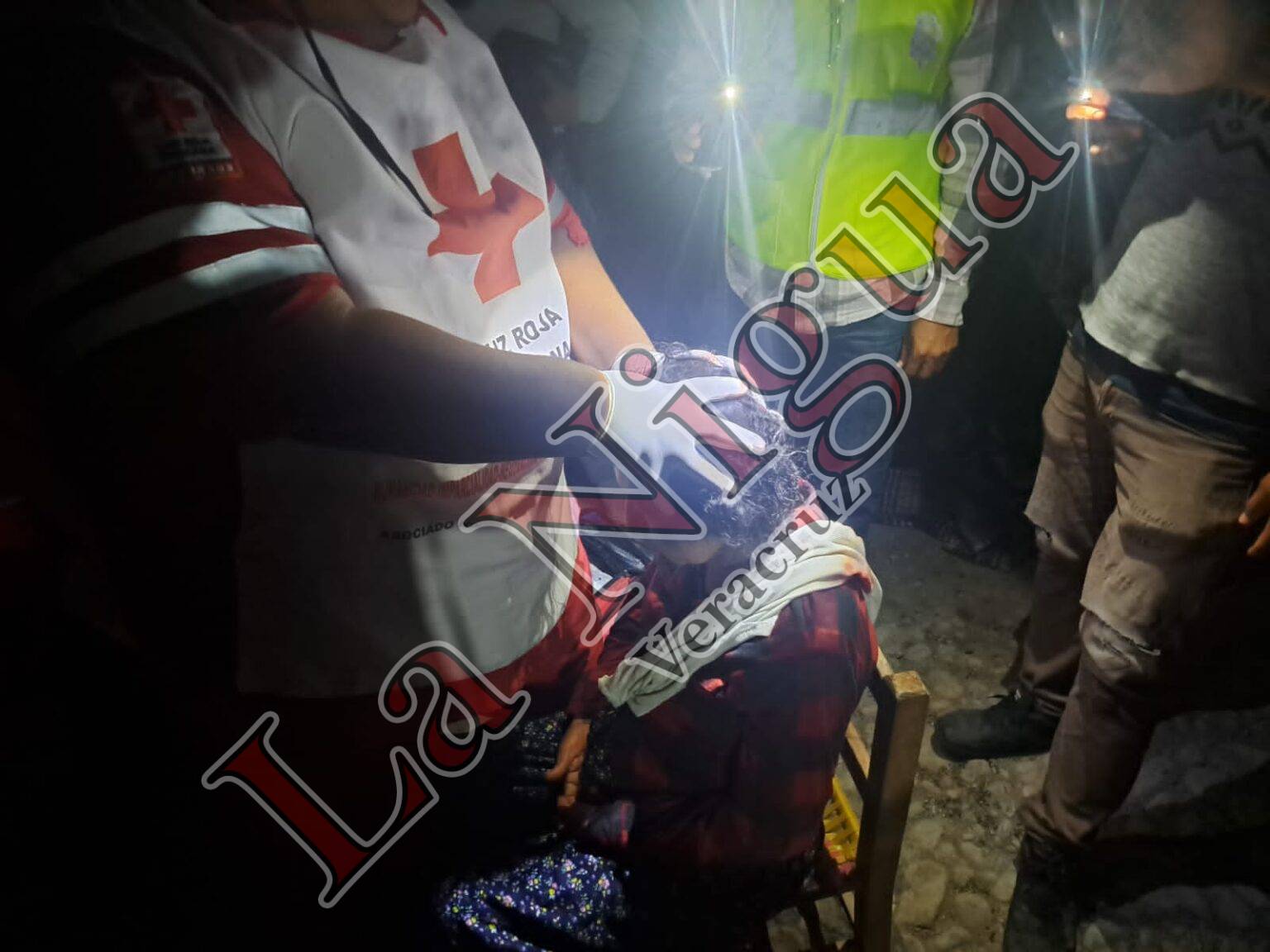 Golpean brutalmente a una abuelita