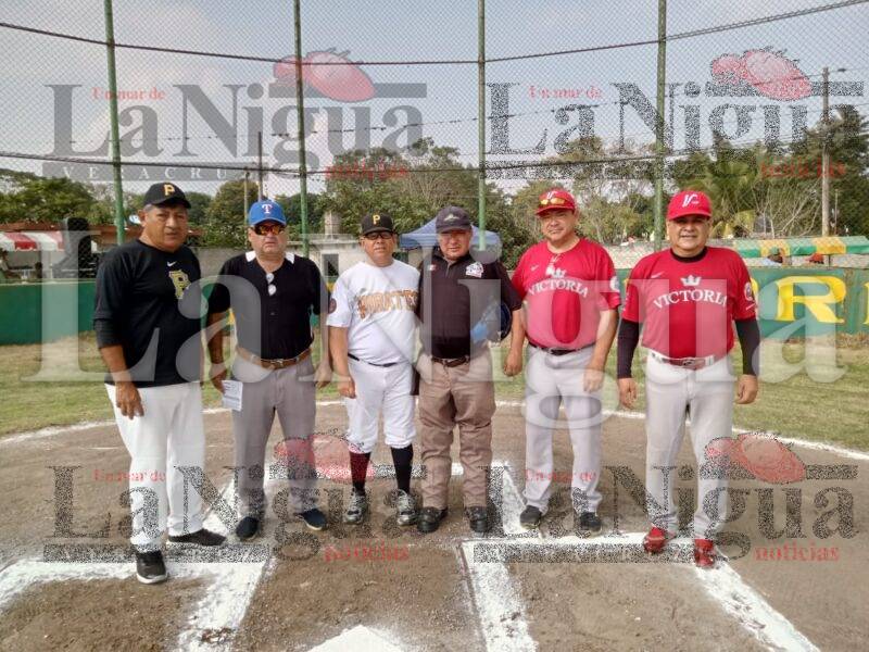 Bar Victoria por el triunfo ante Gallos de Mendoza