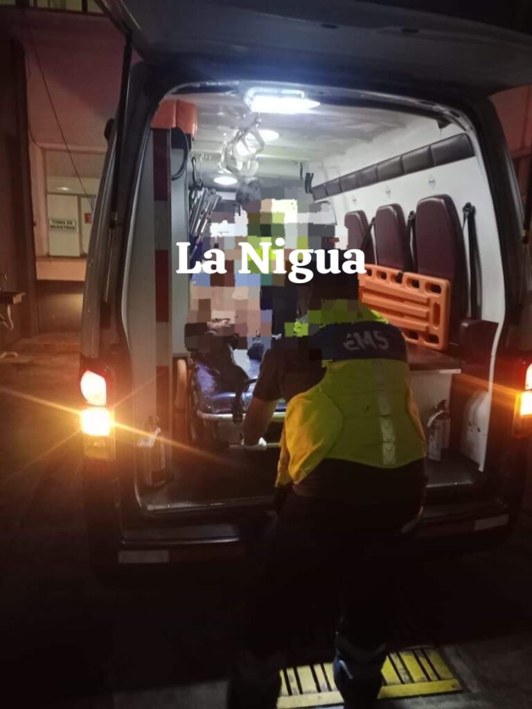 Balean a masculino delante de su familia, en Yanga