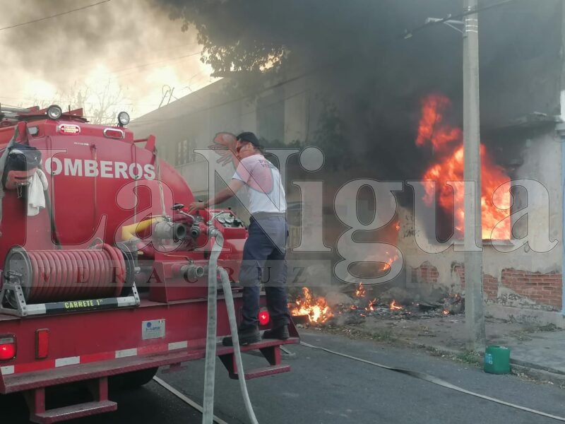 Se incendia casa abandonada