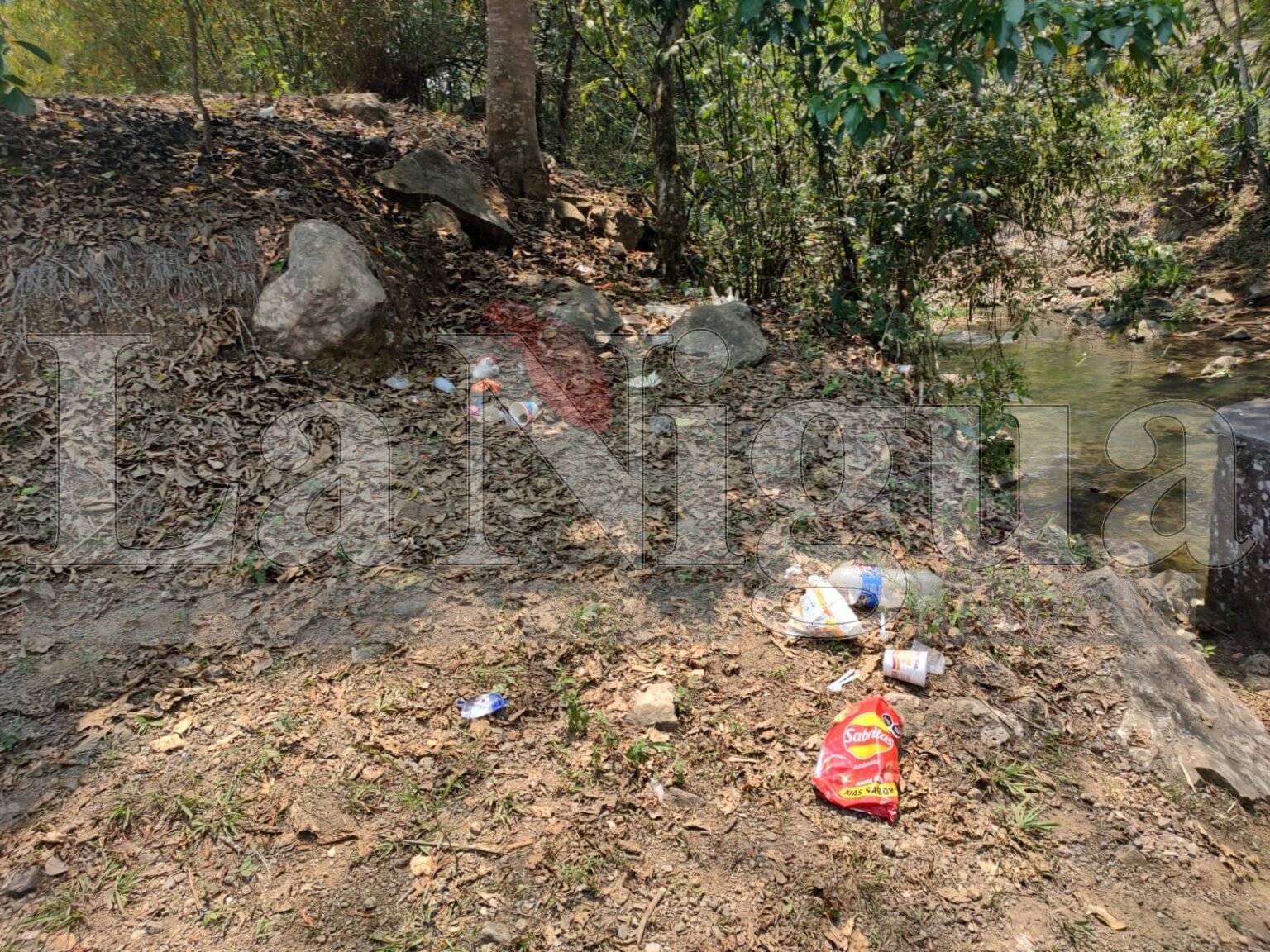 Denuncian ejidatarios, basurero que dejan los turistas luego de Semana Santa