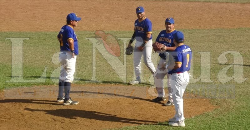 Radycom emparejó la serie, venció a Bar Victoria, 16-7