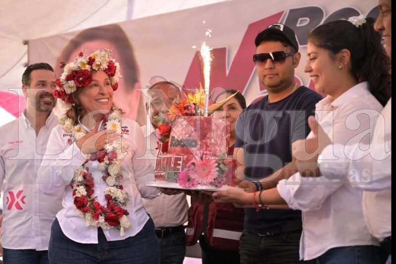 CIUDAD MENDOZA FELICITA A ROCÍO NAHLE POR SU CUMPLEAÑOS