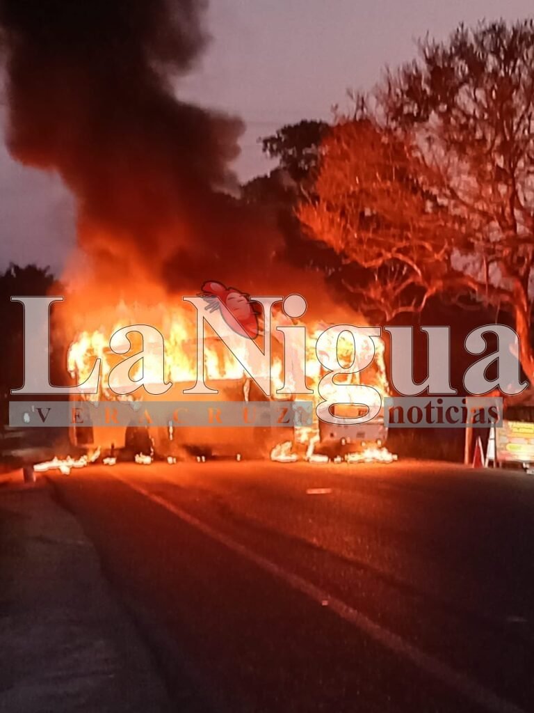 B@lacera y qu3ma de camiones en Tabasco deja una persona calc1nad@