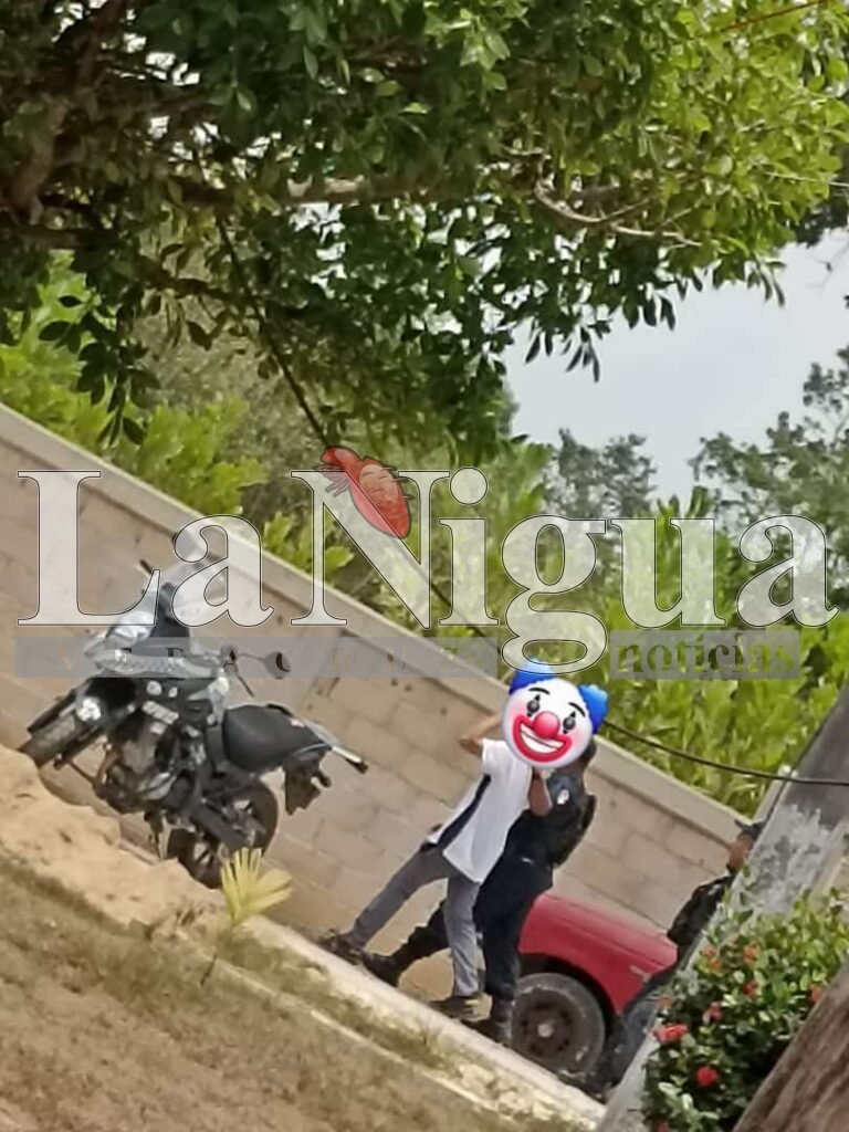 Detienen a pseudo estudiante por presunta venta de drog@s en el CBTIS de #LasChoapas