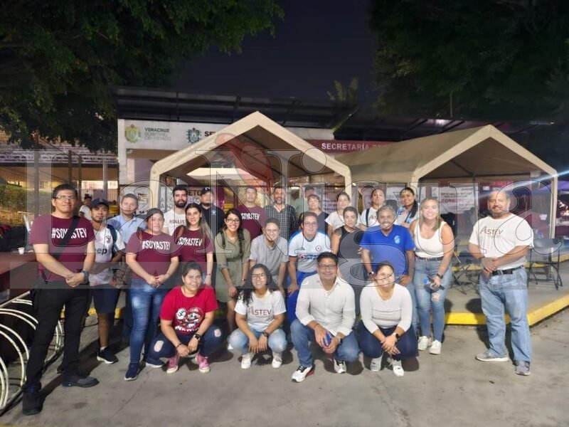 Continúan las Protestas de Sindicatos Magisteriales en Veracruz: Demandas No Atendidas en el Día de las Madres