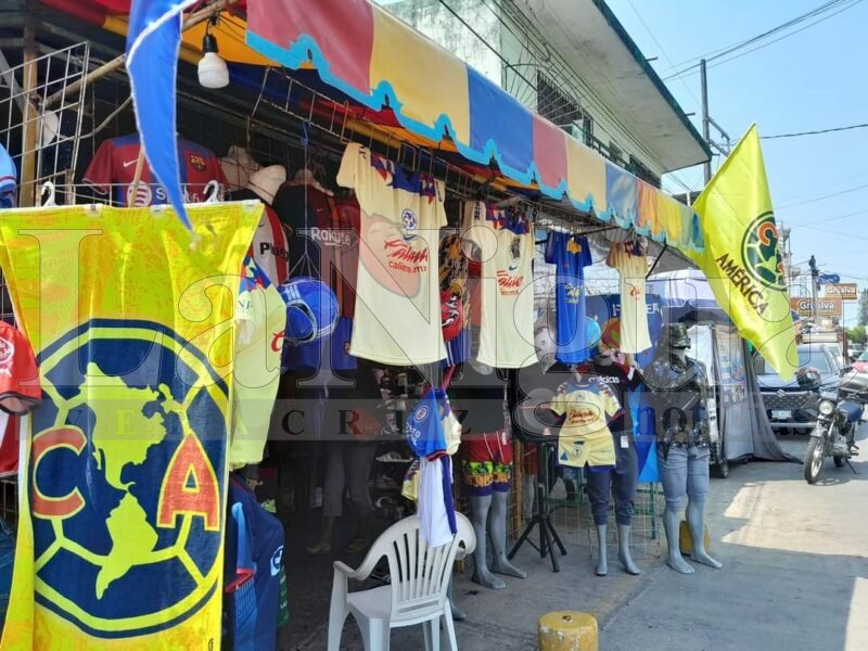 Choapenses se preparan para ver la final del fútbol mexicano entre Cruz Azul y América