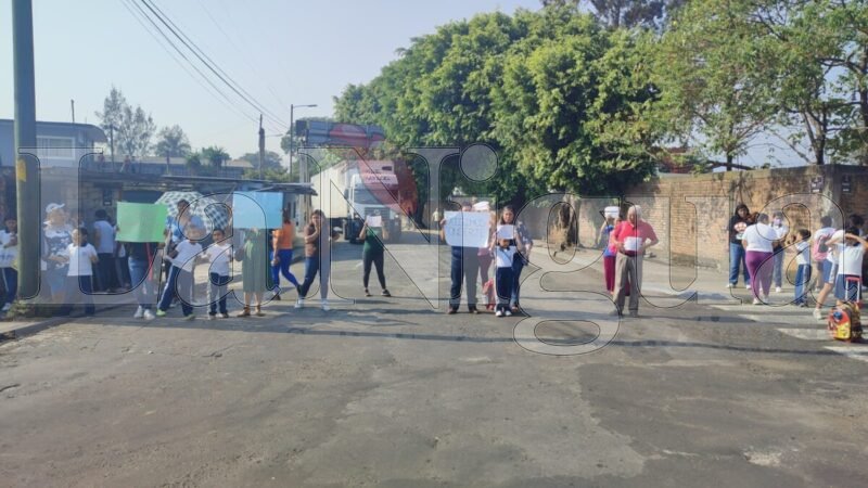 Bloquean Sur 57, Exigen un Conserje de Tiempo Completo y el Reembolso de su Dinero