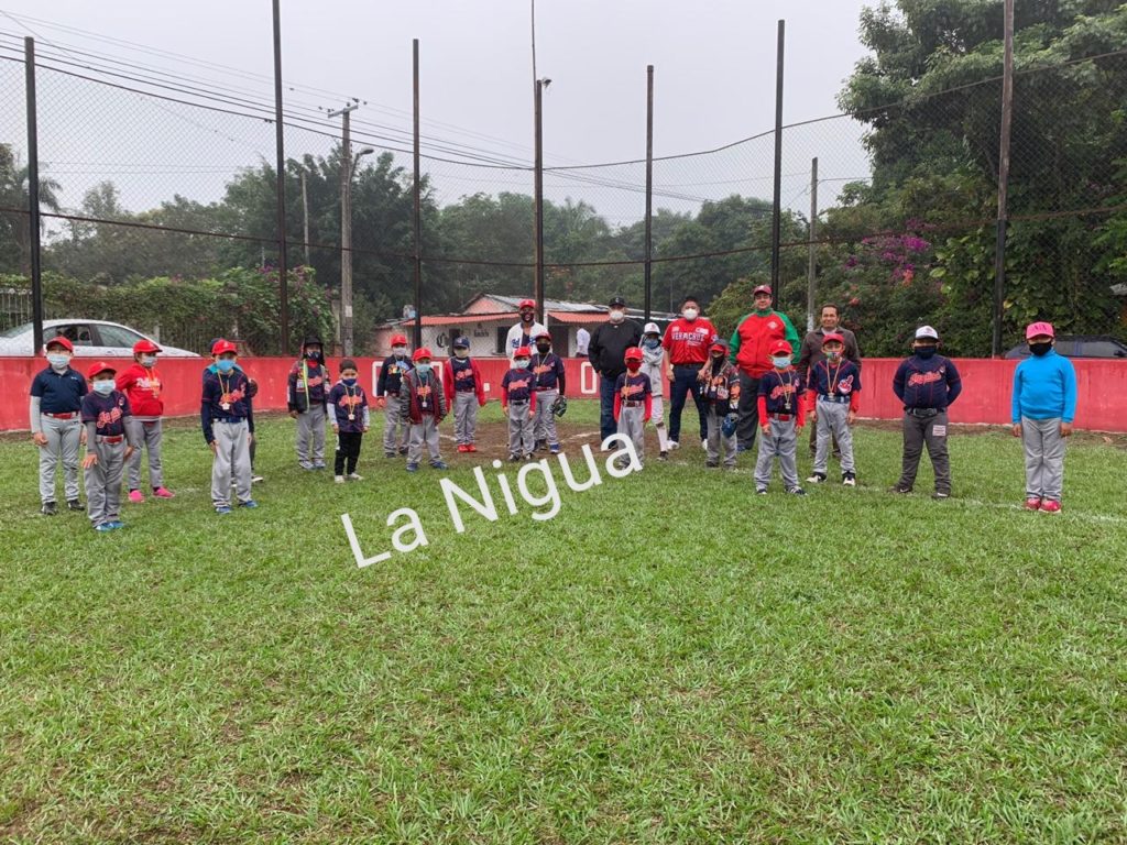 Premiaron a Indios de Cuitláhuacy Diablitos de Acultzingo 5-6 años