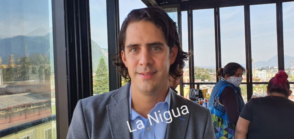 Semáforo rojo afecto a hoteleros