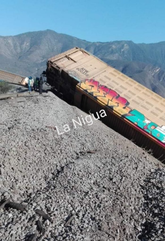 Sabotean vías del tren en Acultzingo; descarrilan 11 vagones #LosDatosDeCuit