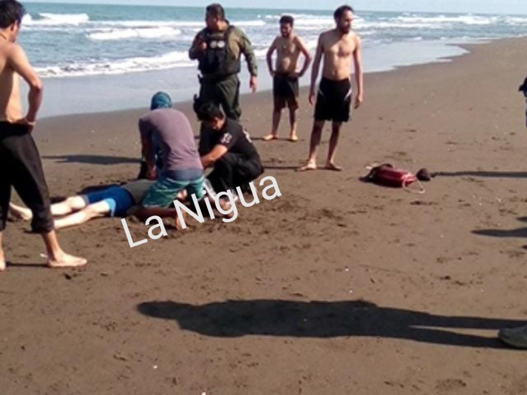 Tragedia en playas de Tecolutla***Se ahoga turista del EDOMEX…